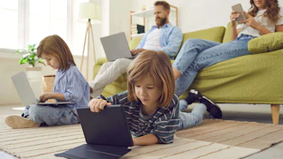 Small Shifts - Why Families Need Digital Detox Moments